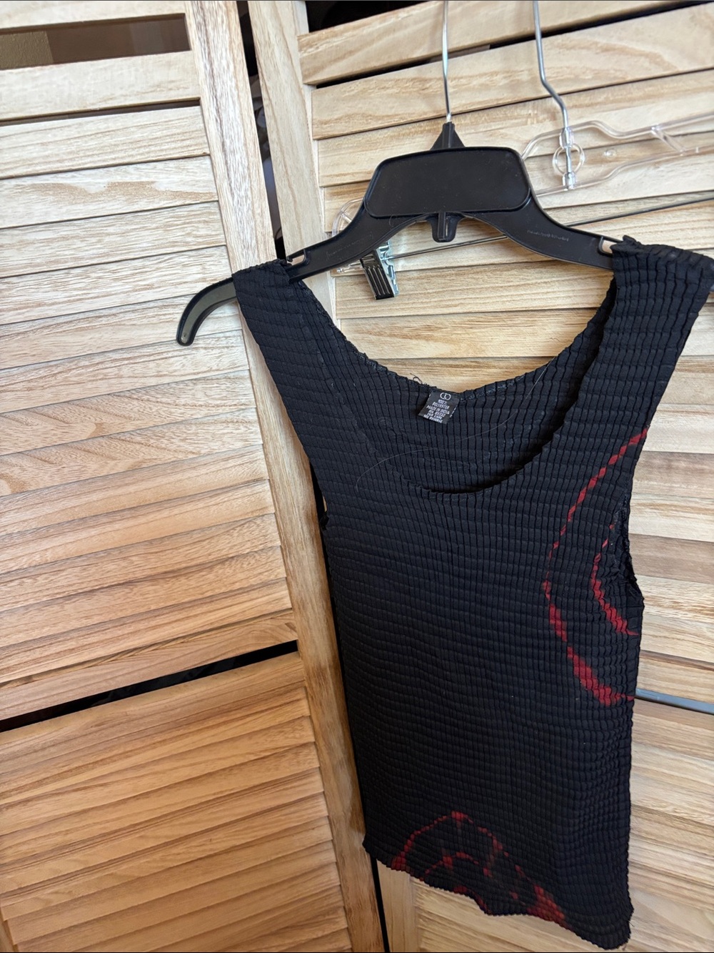 Black Textured Tank Top with Red Accent Large